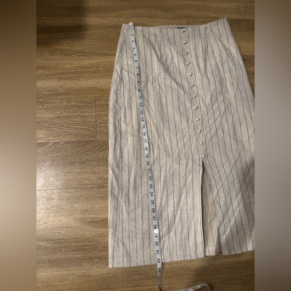 Banana Republic Maxi Skirt Classic Linen Striped Front Slit Neutral Minimalist - Picture 8 of 9